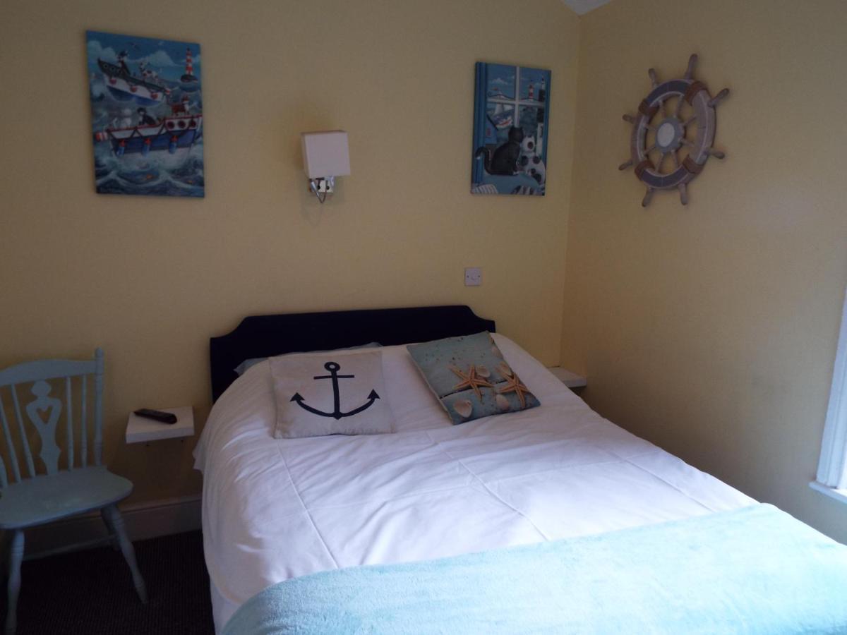 Captain'S Quarters Hotel Southport Esterno foto