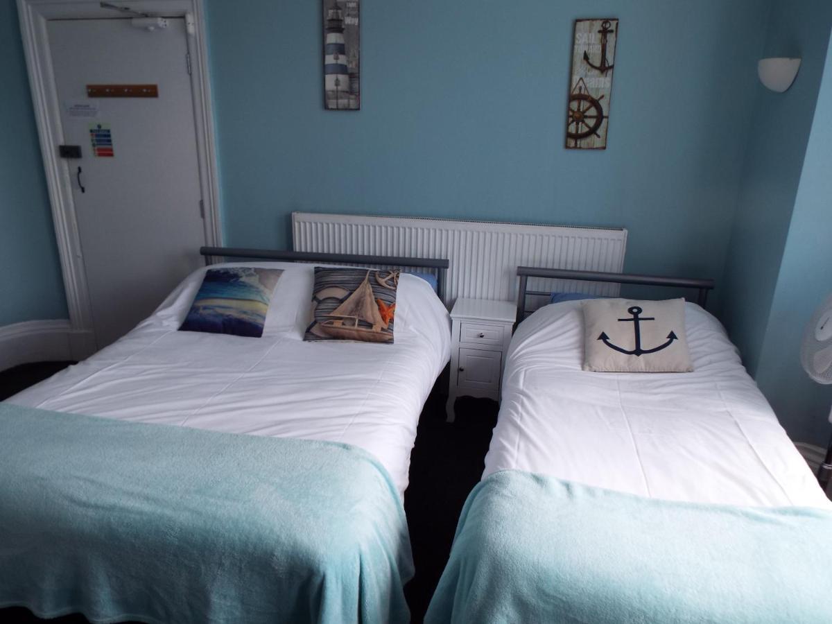 Captain'S Quarters Hotel Southport Esterno foto
