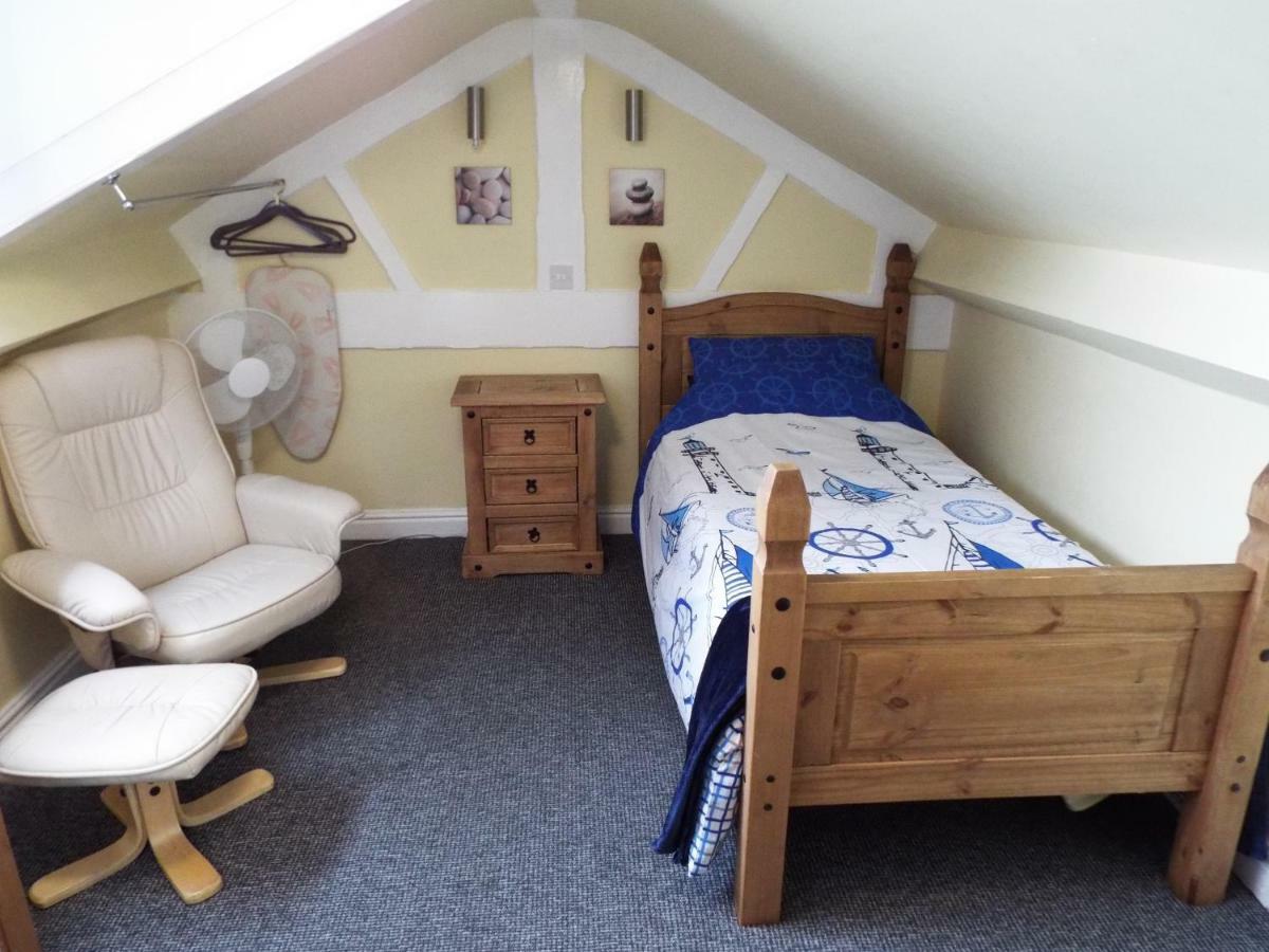 Captain'S Quarters Hotel Southport Esterno foto