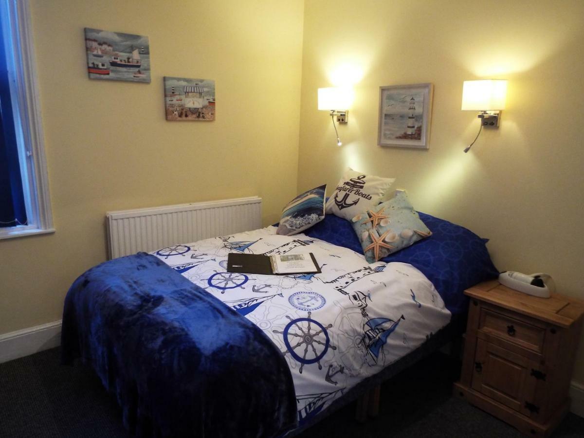 Captain'S Quarters Hotel Southport Esterno foto