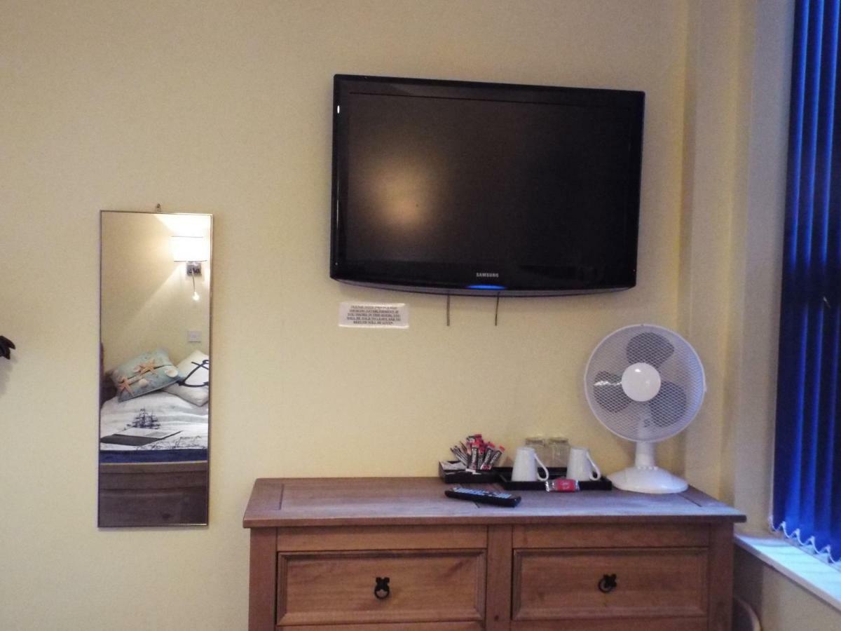 Captain'S Quarters Hotel Southport Esterno foto