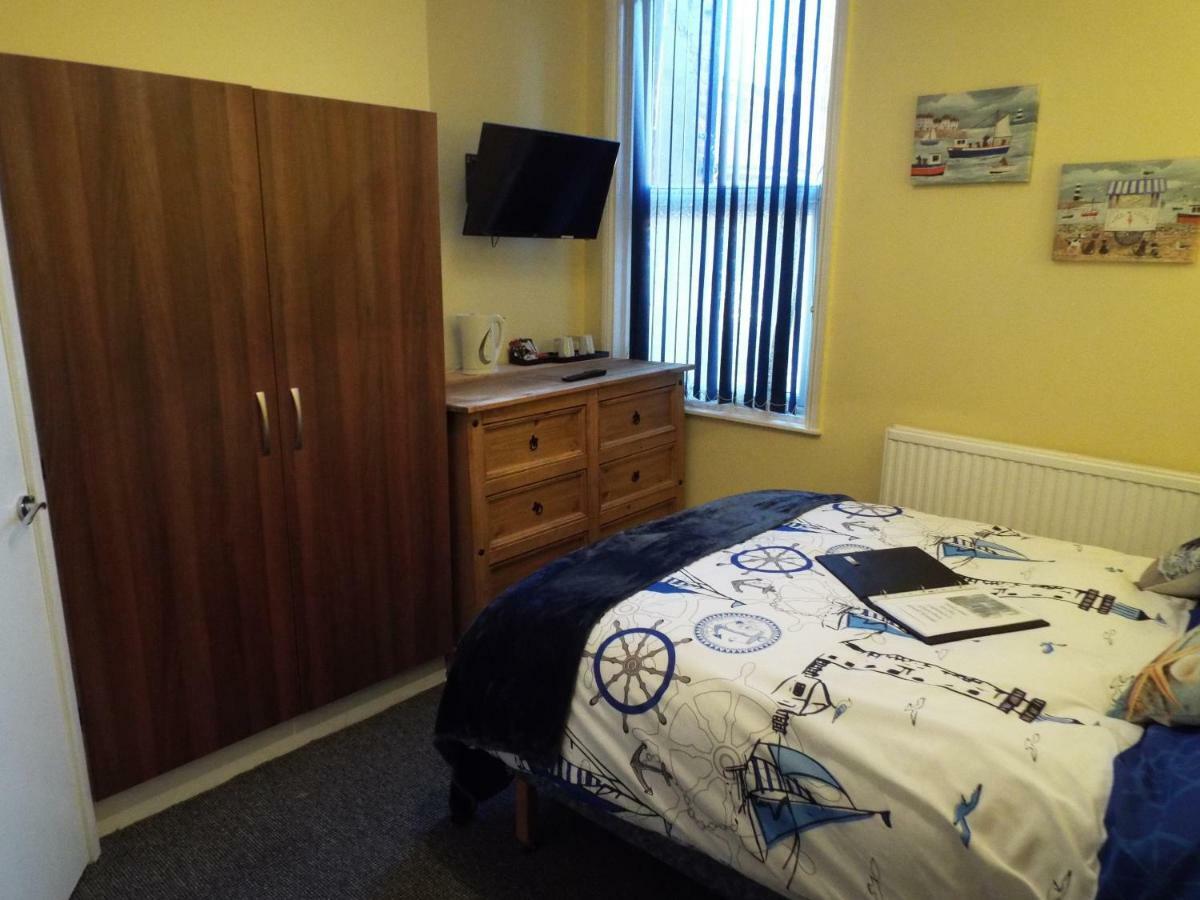 Captain'S Quarters Hotel Southport Esterno foto