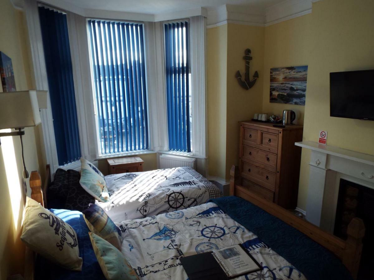 Captain'S Quarters Hotel Southport Esterno foto