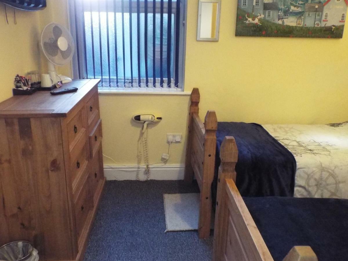 Captain'S Quarters Hotel Southport Esterno foto