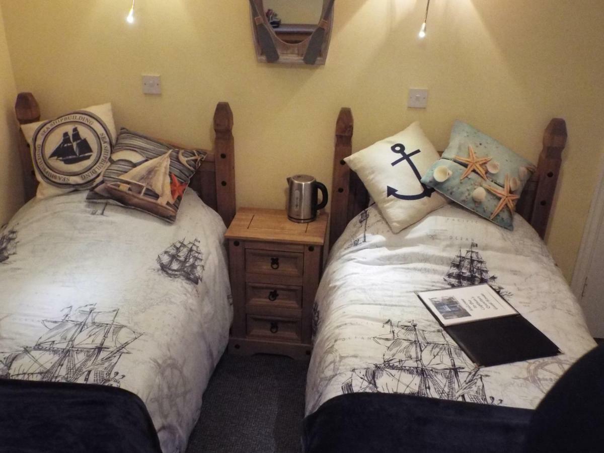 Captain'S Quarters Hotel Southport Esterno foto